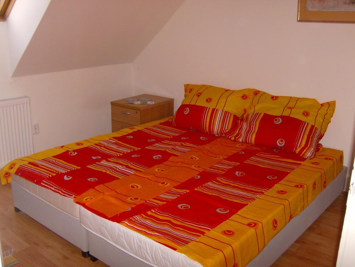 Csapd Le Csacsi Vendeghaz Otel Peçuy Dış mekan fotoğraf